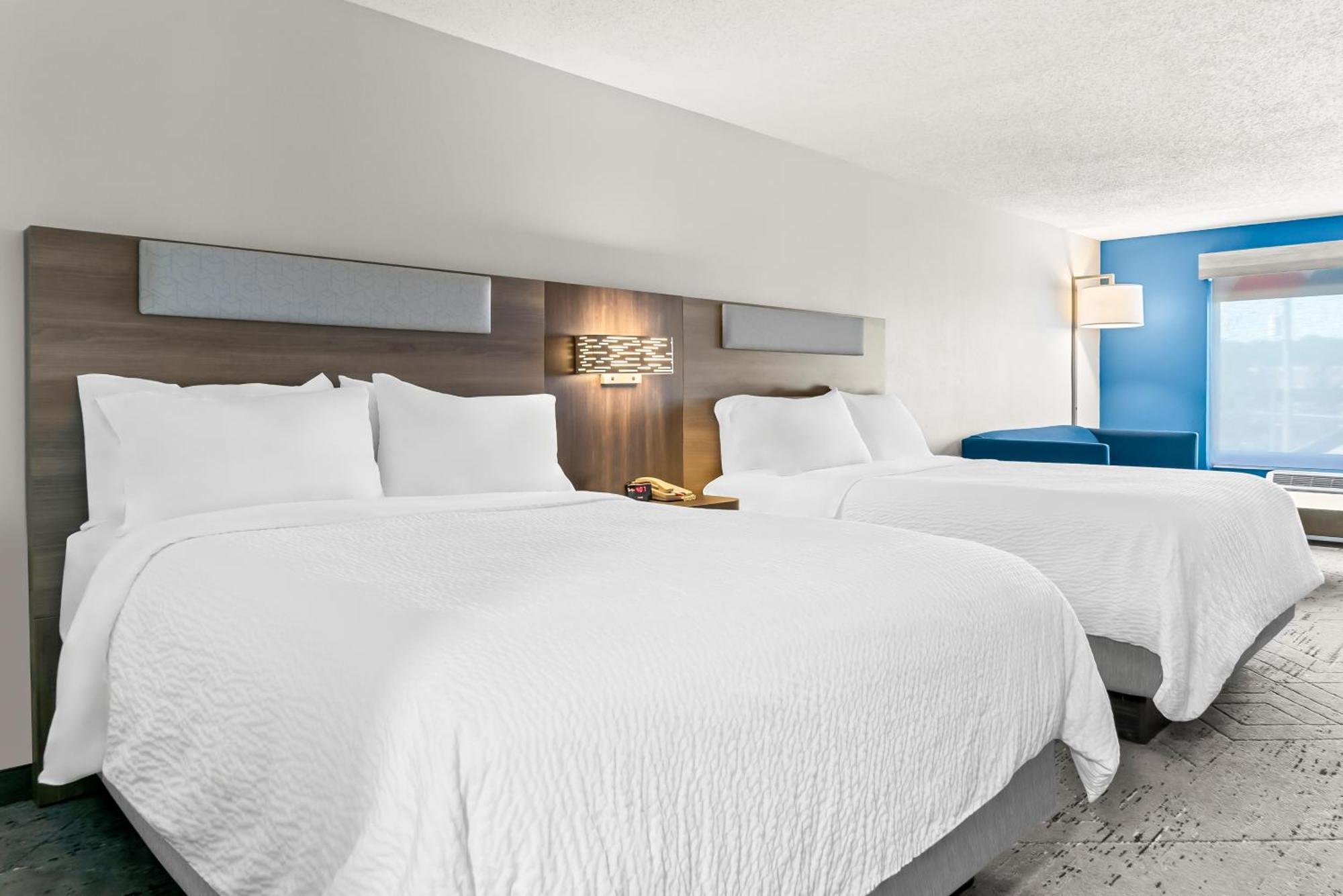 Holiday Inn Express & Suites - Detroit Northwest - Livonia By Ihg Dış mekan fotoğraf