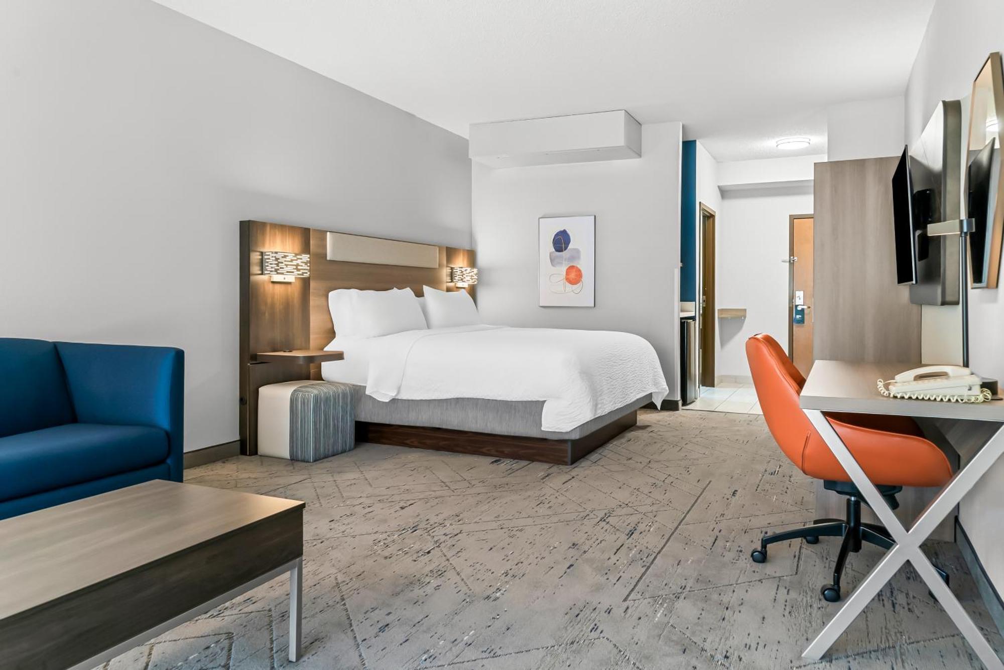 Holiday Inn Express & Suites - Detroit Northwest - Livonia By Ihg Dış mekan fotoğraf